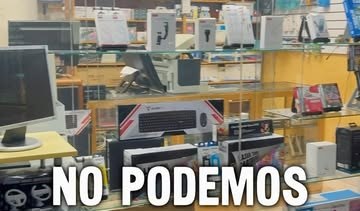 Local de Servilacolina con equipos en exhibición